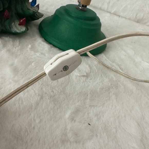 Vintage Lighted Ceramic Christmas Tree with base 2 piece Snow tipped 1986 - Picture 6 of 14